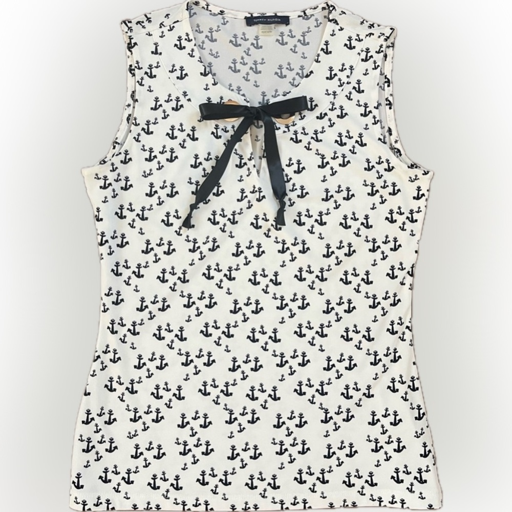 ⛵ Set Sail:Tommy Hilfiger XS top w/ nautical motif, excellent like-new condition